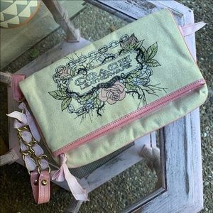 Coach | 💖💕 totally unique tattoo print clutch